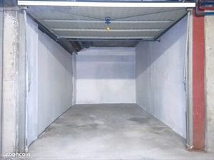 Garage/Box Interieur Saint Louis