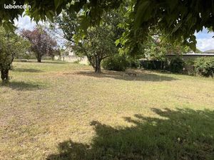 Terrain 702 m² Castelnau De Medoc
