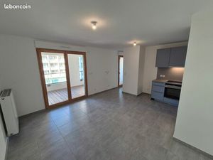 T2 neuf 44 43 m² + grande loggia – Parking VE – Ambilly (Résidence Diversity)
