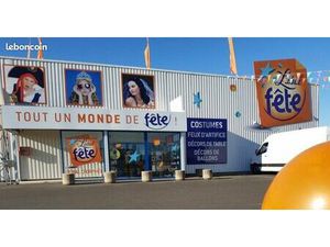 Local 650 m² Hillion