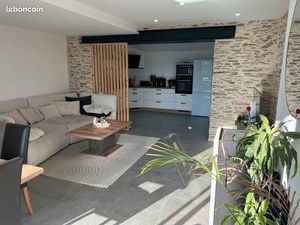 Maison rénovée en 2022 avec suite parentale RDC et pièce de vie avec poêle à granulés expo