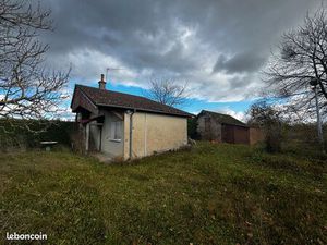 Maison à rénover sur 4000m² de terrain