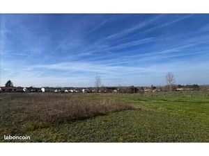 Terrain 5 001 m² Miramont De Guyenne