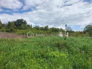 Terrain constructible viabilisé à vendre