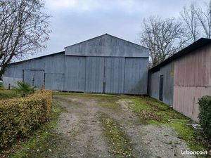 Terrain et hangar agricole