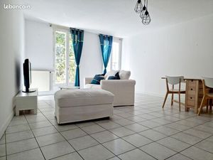 T3 74m² centre ville saintes