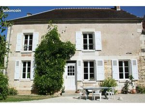 Maison de maître avec dépendances