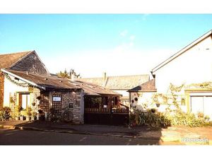 Maison avec dépendances