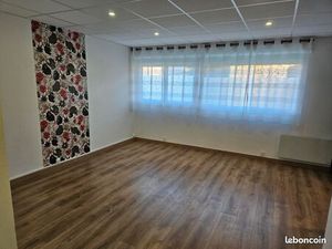 Studio 38 m² à louer