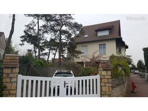 Habitation style balnéaire proche plage commerces