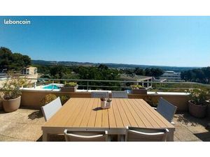 ◊ T3 dernier étage – Terrasse plein sud 19 m² – Piscine – Garage – Vue dégagée