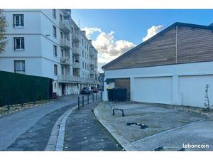 Place de parking centre ville