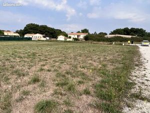 Terrain 2 400 m² Barro