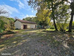 Terrain 2 555 m² Saint Germain De Lusignan