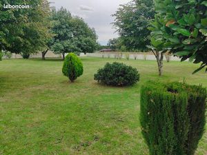 Terrain constructible Thénac 17460