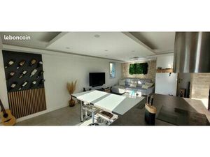 Appartement rénové de 55 m² – Matériaux haut de gamme  balcon  piscine & salle de sport