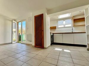 Maison 2 pièces 74 m²