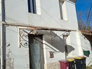 Maison en pierre + dépendance en pierre