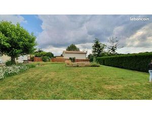 Terrain 800 m² Camarsac