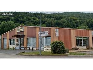 Surface commerciale avec bureaux atelier garage