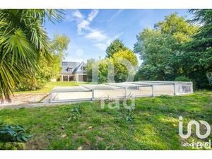 Propriété 8 pièces 208 m²