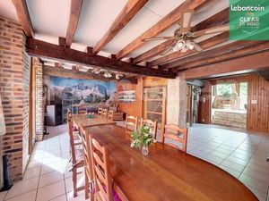 Maison 7 pièces 270 m²