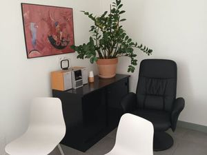 Bureau 14 M2 + local attenant de 6 M2