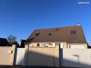 Maison . 7 pièces . Saint Martin Longueau