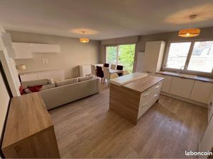 Superbe F1 meublé avec parking en sous sol