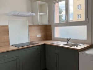 Studio meublé climatisé + cave