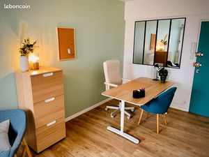 Bureau meublé à partager – Libéraux ou professions de bureaux – Place Rabelais  Tours