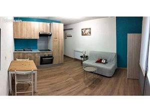 Studio à louer à l'année