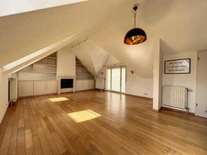 IMMO REGARD - Une porte qui s'ouvre - 02 653 09 40