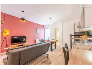 ? Exclusivité – F2 Meublé Haut de Gamme avec Terrasse Privative – 40 m² + 20 m² – Mondelan