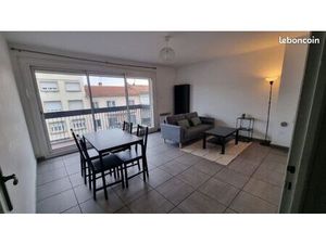 Appartement T2 meublé avec 2 balcons  loggia et parking – Proche fac et centre-ville