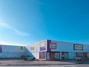 LOCAL COMMERCIAL 1030m² au MAS GUERIDO