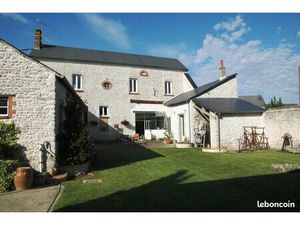 MAISON ANCIENNE À RÉNOVER AVEC de NOMBREUSES DÉPENDANCES