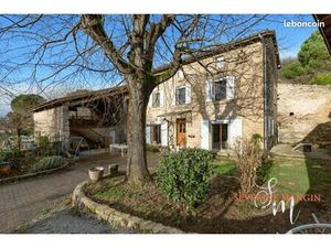 Maison 8 pièces 168 m²