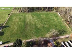 Terrain d’exception 535 m² constructible - 1400 m² de jardin sans vis à vis au calme