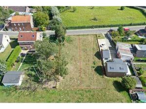 Magnifique terrain à batir pour une ou deux maisons.