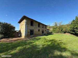 Ancienne ferme à rénover entiérement