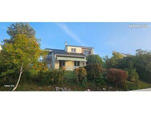 Maison villa d'architecte à vendre Nevers plein sud vue imprenable sur loire. 4 chambres -