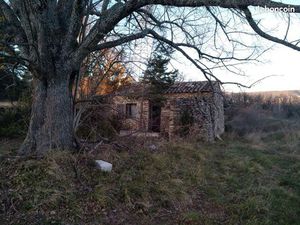 Terrain 1h850 avec cabanon cadastré