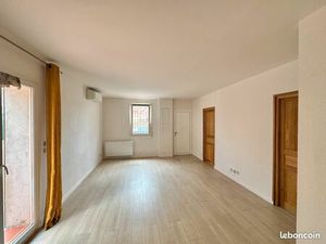 Maison 3 pièces avec cour  3 faces  56 m² – Quartier Las Cobas