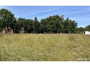 Terrain 2 895 m² Grayan Et L Hopital