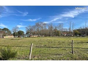 Terrain 1 212 m² Hourtin