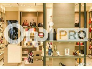 Local commercial 350 m²