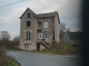 Maison style petit manoir