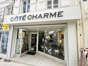 Immeuble 121 m² Barbezieux Saint Hilaire