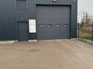 Local de stockage 120m2 + auvent